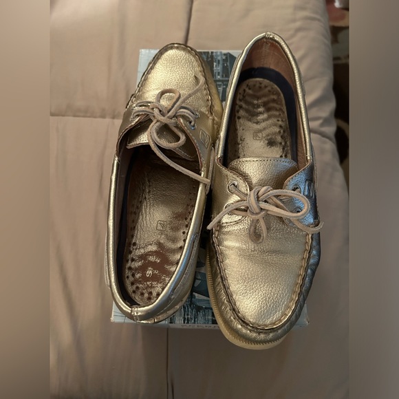 Sperry boat shoes - Picture 1 of 3